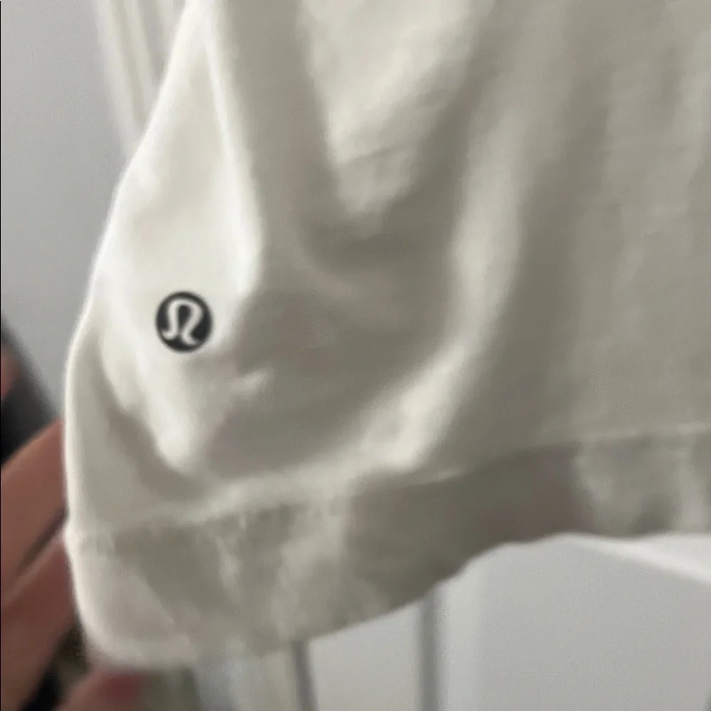 lululemon athletica white V-Neck Tee - Picture 4 of 5